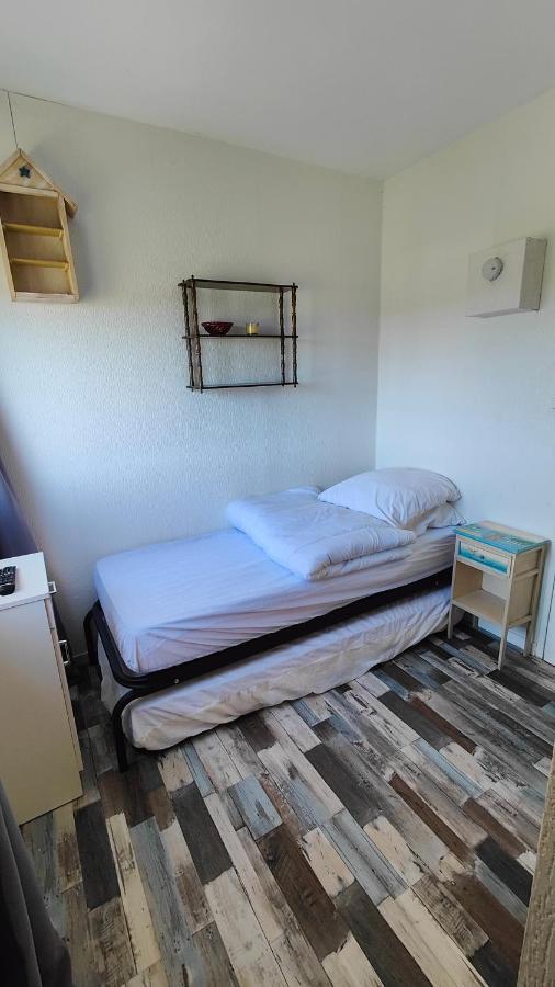 Studette A 100m De La Apartment